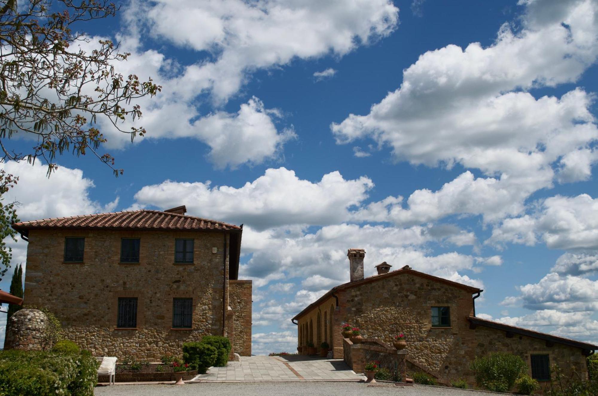 Villa Il Castagno Wine & Resort Siena Luaran gambar