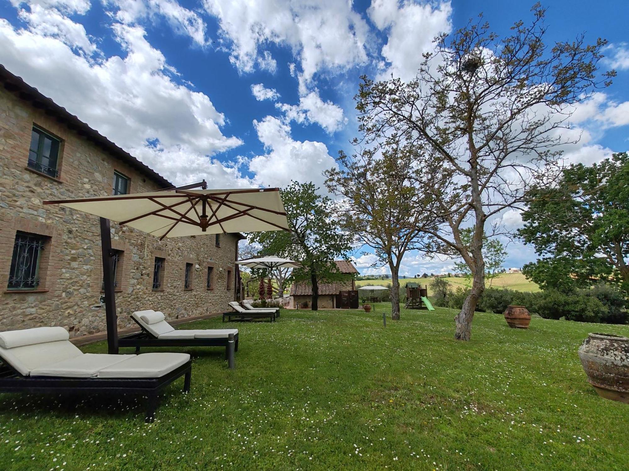 Villa Il Castagno Wine & Resort Siena Luaran gambar